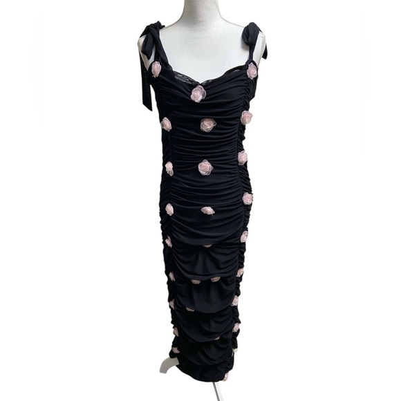 Sugar Thrillz Dolls Kill black maxi dress form fitting 3D flowers 1X NWT - Picture 1 of 12
